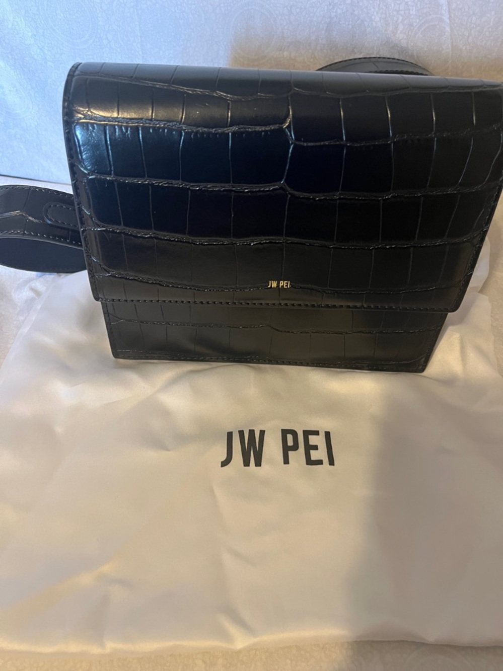 JW PEI Black Croc-Embossed Leather Crossbody Bag New Without Tags - Picture 2 of 10